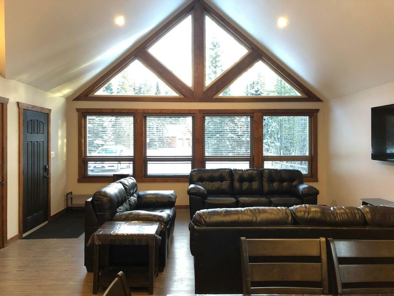 Wolf Den Villa Valemount Exterior foto