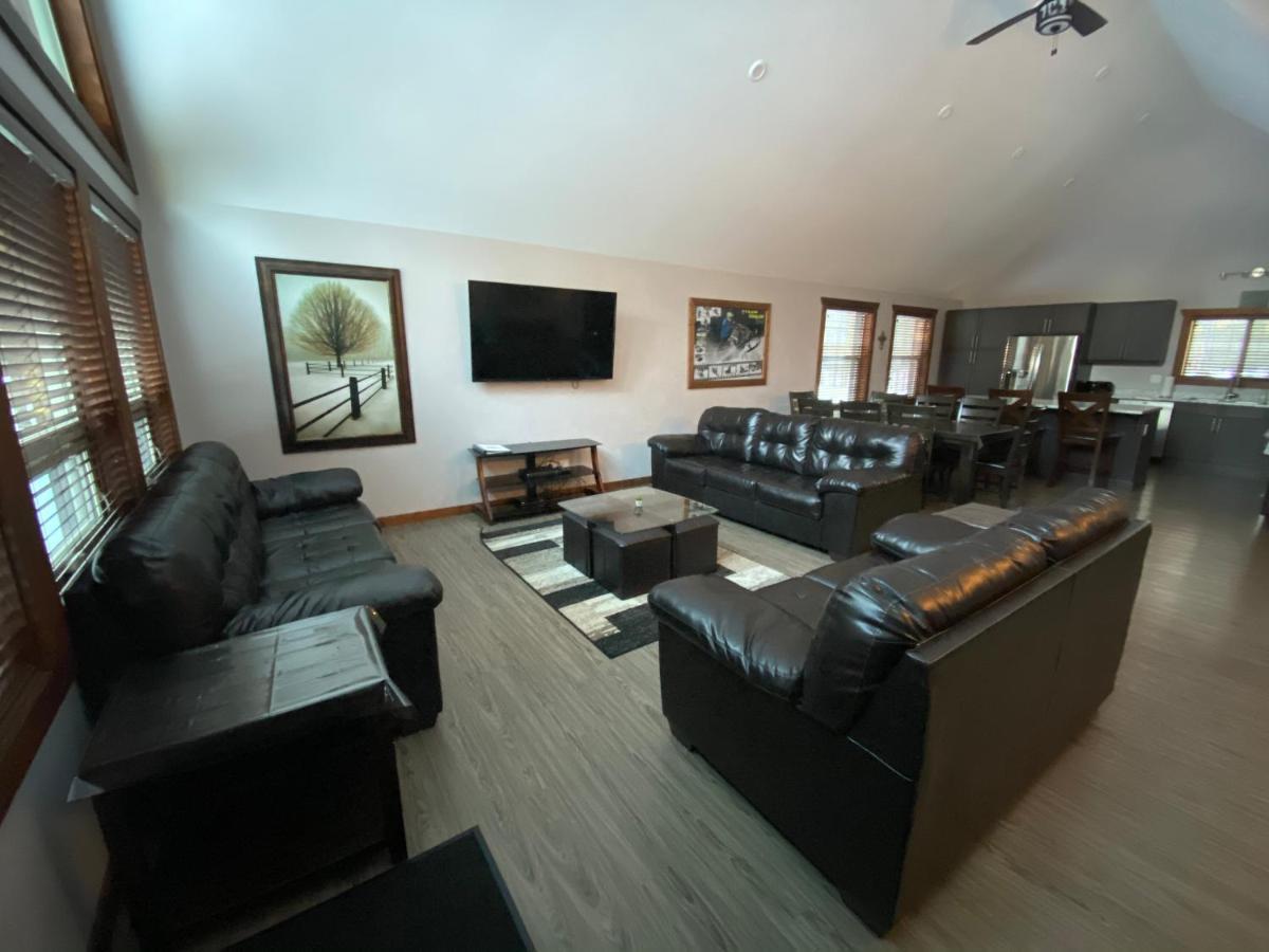 Wolf Den Villa Valemount Exterior foto